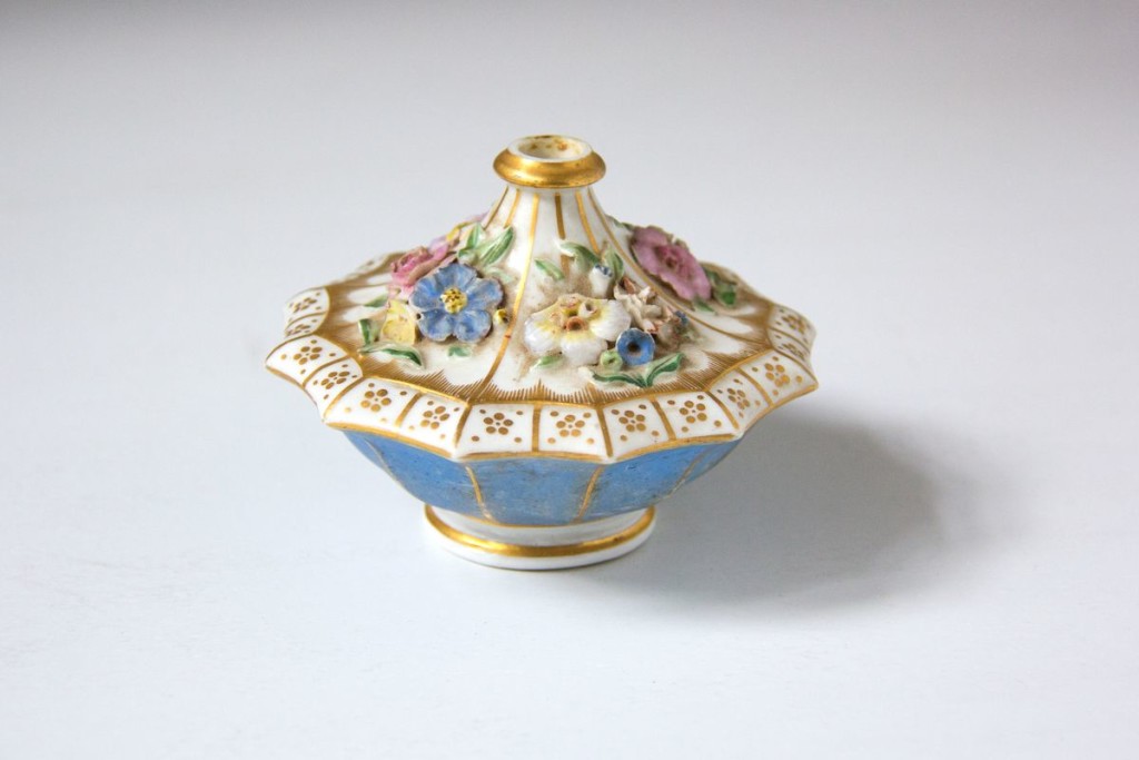 Флакон декоративный, для духов. [Принадлежал Е.С. Булгаковой]. 1830–1855 гг.
