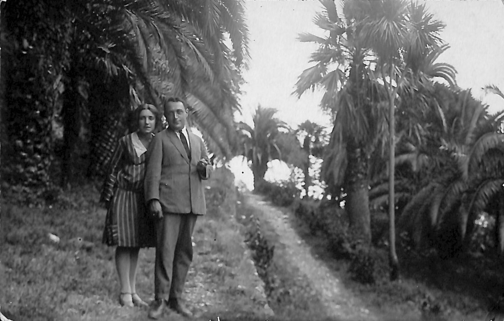 Фотография. Стонов Дмитрий Миронович и Идлин Анна Зиновьевна. 1928 г.